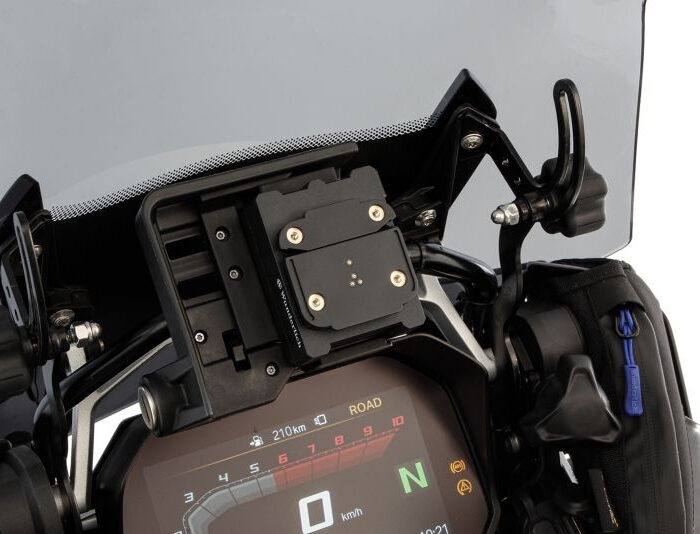 GARMIN vagy TomTom navigációtartó USB töltőaljzattal gyári NAVI-4, 5 és 6 tartó helyére